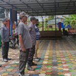 Tingkatkan Disiplin Linmas, Babinsa Timika Latih PBB dan Wawasan Kebangsaan