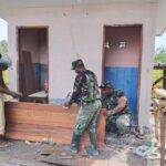 Pemasangan Pintu MCK