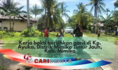 Kerja Bakti Bersihkan Parit di Kp. Ayuka, Distrik Mimika Timur Jauh,