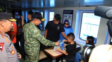 Di Dermaga Eksekutif Pelabuhan ASDP Merak, Panglima TNI Bersama Kapolri Tinjau Kesiapan Sarana Prasarana Mudik Lebaran 2026