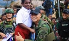 Koops TNI Habema Berbagi Kasih