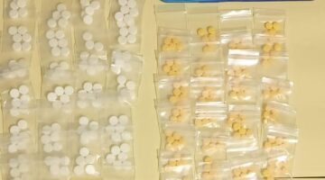 Pelaku Peredaran Obat Keras Ilegal di Pinangsia dan Polisi Sita Ratusan Pil di Tamansari