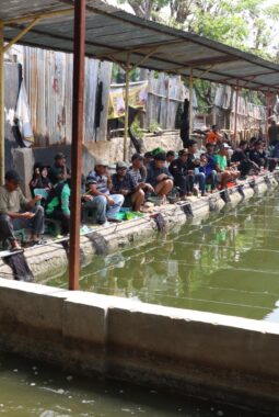Lomba Mancing Bersama Masyarakat Meriahkan Hari Bhayangkara ke-80