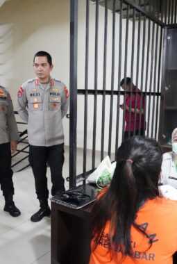 Hari Bhayangkara ke-80, Polres Metro Jakbar Hadirkan Layanan Kesehatan untuk Warga Binaan