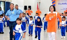 Olahraga Bersama HUT Ke-38 Yasarini Penuh Keceriaan di Lanud Sjamsudin Noor