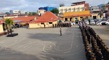 Upacara HUT Bhayangkara ke 80 di Polresta P. Ambon dan PP. Lease