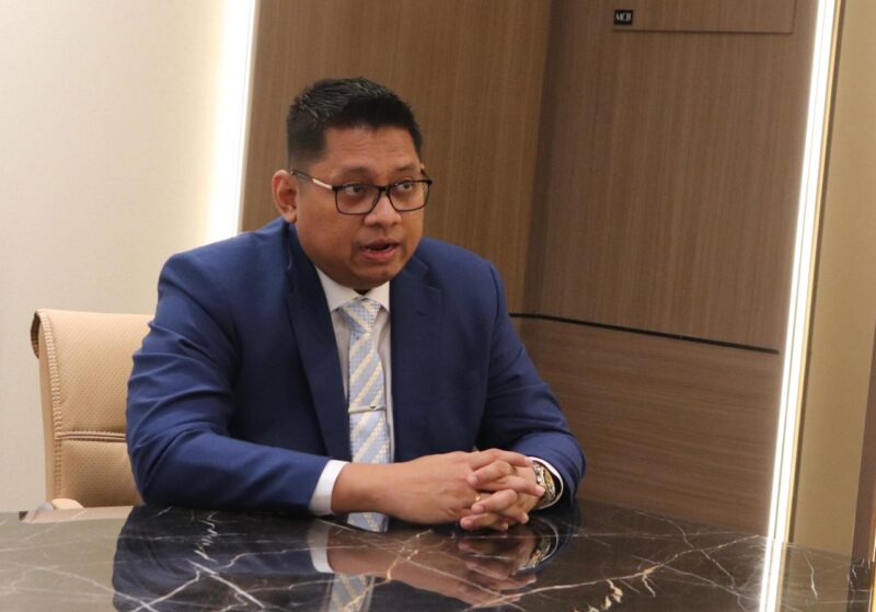 Dr (c) Alexander Waas, SH, MM, Ketua Karang Taruna Provinsi Maluku