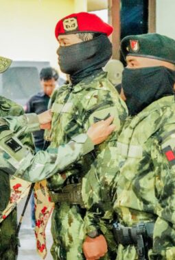 Kenaikan Pangkat Luar Biasa (KPLB) kepada 23 orang prajurit TNI