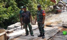 Dansatgas TMMD Memantau Progres Pelaksanaan Rehabilitasi Jembatan
