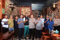 Kapolresta Pulau Ambon dan Pulau-Pulau Lease Kombes Pol Andrias Susanto Nugroho,S.I.K, M.Si bersama keluarga besar Sahapory sepakat untuk ciptakan Kamtibmas yang kondusif di wilayah hukum Polresta Ambon. 