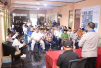 Kapolresta Pulau Ambon dan PP Lease saat bertemu dengan tokoh agama, tokoh masyarakat serta tokoh pemuda saat lawatan Kamtibmas ke Negeri Kailolo, Kecamatan Pukau Haruku, Kabupaten Maluku Tengah, Sabtu (19/9/2026). 
